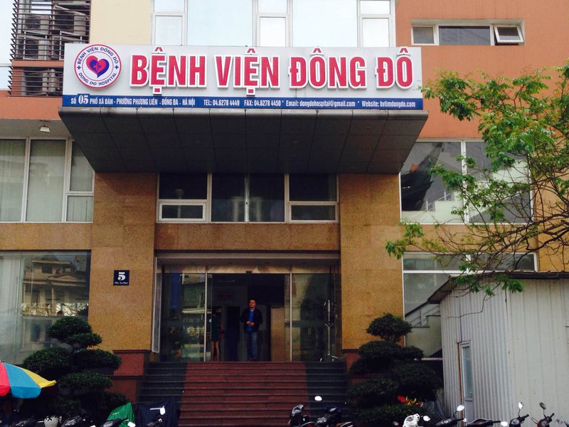 Cửa bệnh viện NABCO tại Bệnh viện Đông Đô