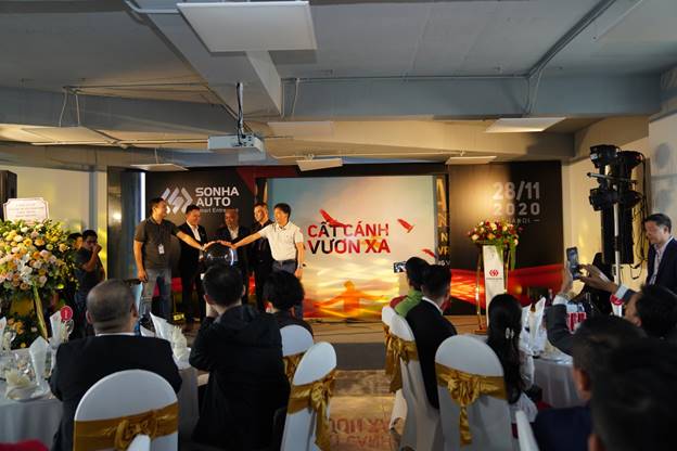 SONHA AUTO ra mắt bộ nhận diện thương hiệu mới và hệ thống showroom cửa cổng tự động hiện đại nhất tại Việt Nam