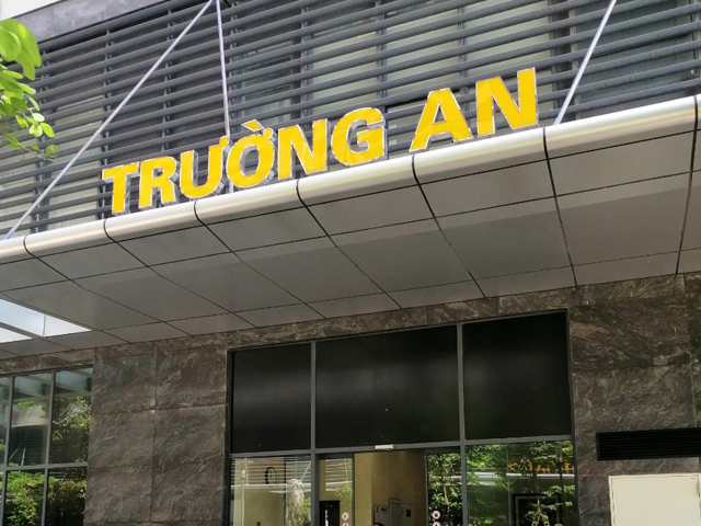 Cửa tự động tại Trường An Complex
