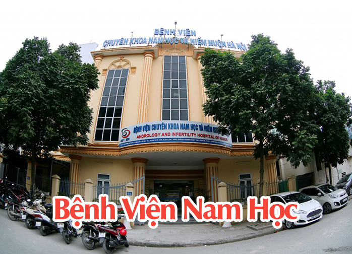 Cửa bệnh viện tại Bệnh Viện Nam Học