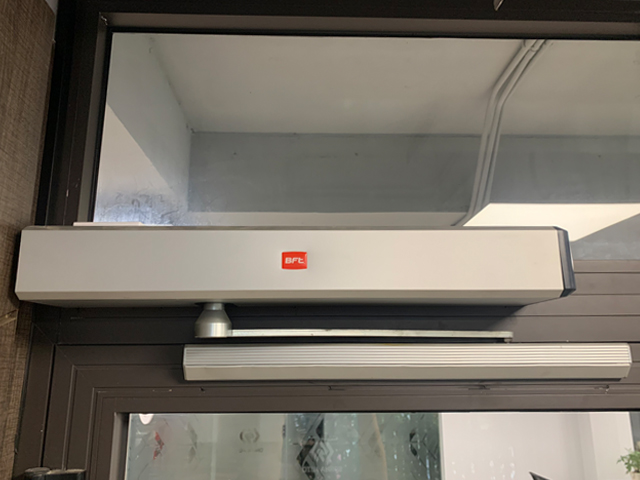 Cửa mở cánh tự động BFT Model VISTA SW 350 SXL