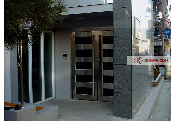 cuamocanh04.jpg